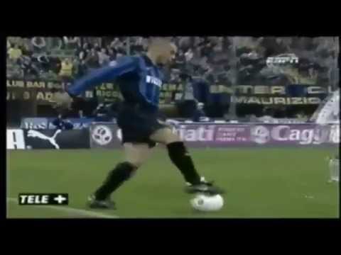 Ronaldo Fenomeno - Best Dribbling, Skills & Goals