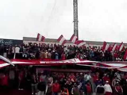 "Quiero tener frente a frente a los putos funebreros" Barra: La Banda Descontrolada &bull; Club: Los Andes