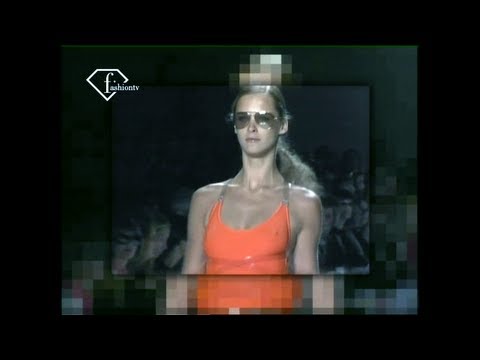 Michael Kors Spring/Summer 2004 RTW Show ft Carmen Kass | FashionTV