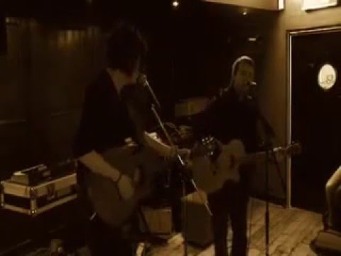 Optional Wallace - What Goes Around (Live, Acoustic).mp4