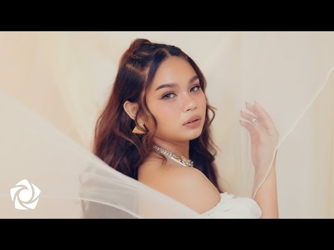 Kolette - 'keep up' Official Performance Video