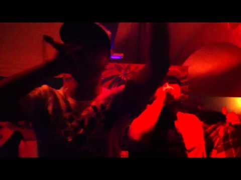 Kimicon Twinz live@kinkyklub -29/04/2011 w\ Blaq Poet \ Bring Da Noise 2- pt.2
