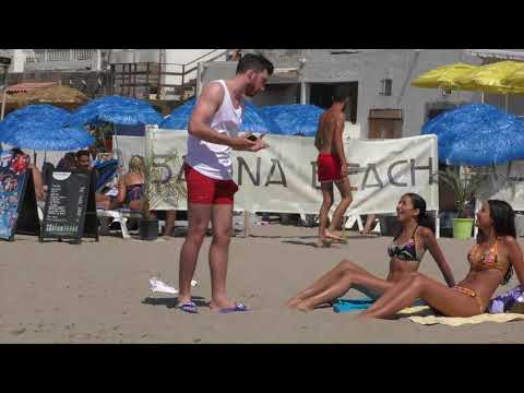 Reazioni alla Rivelazione - Le Francesi Guardano in Mezzo alle Gambe degli Uomini - theShow