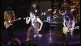 Jane&#39;s Addiction&#39;s &quot;Mountain Song&quot; and Rolling Stones&#39; &quot;Sympathy for the Devil&quot; performed live