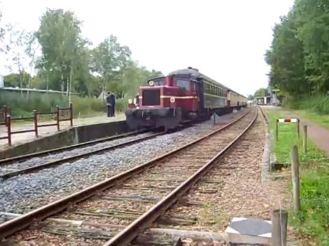 Köf III en schienenbus in Simpelveld