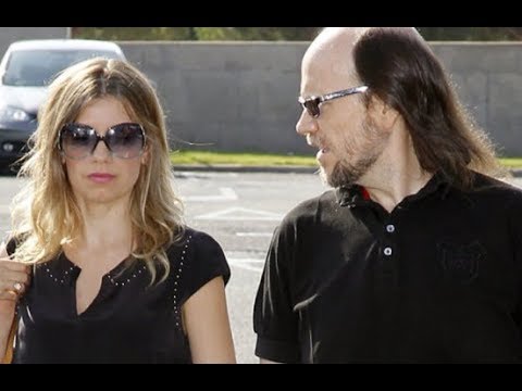 La mujer que se esconde detrás de Santiago Segura