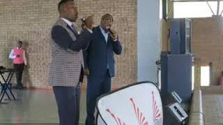 Download lagu Ntate Thuso Motaung le Moruti Maine 'Tlohela ho phelela batho ba bang' mp3
