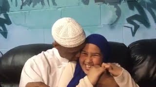 Sheikh said Rage enjoying and asking Wonderful Questions his daughter -BEST SOMALI FATHER EVER