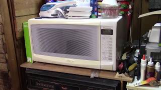 VINTAGE GE SpaceMaker II Microwave From 1987, Part 4 - Final Resting Place