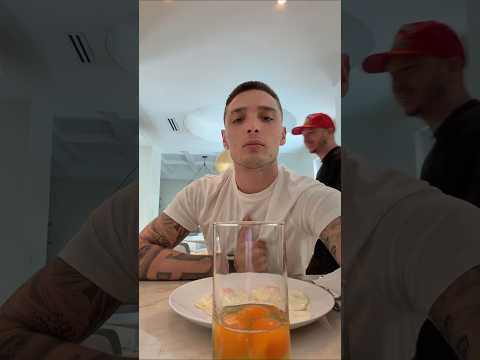 PESO PLUMA se convierte en TITO DOUBLE P