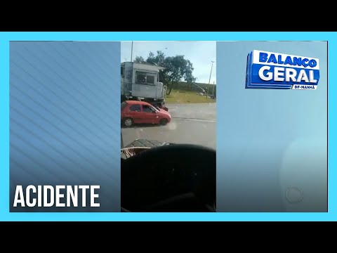 Motorista de carro que bateu em trem teve mal súbito