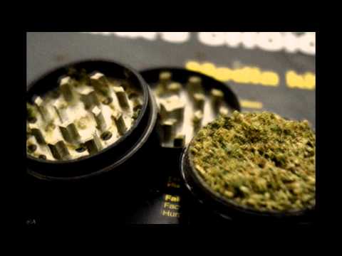 ✞ TRIPPY PARIS * MAULIN ✞ VYJEBANÁ RODINA ( Prod. SKODISS ✞ vizual BY KETCHUM )