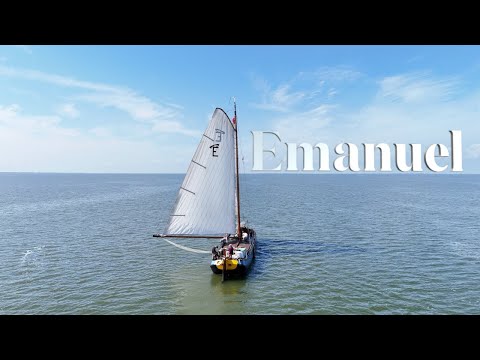Force 5 Sailing in a 100 year old flat bottomed Dutch Barge - Y-Zeilen 2024
