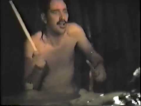 Pavement 'Shoot the Singer'/ 'In the Mouth a Desert' live Philadelphia 1992