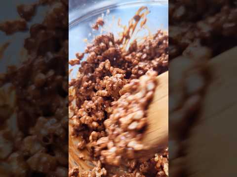 Chocolate rice crispy\KRISPIE cakes\Buns!