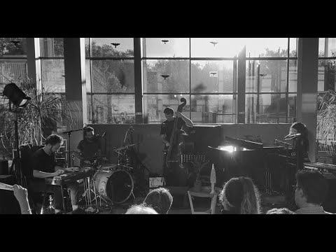 KATARINA PEJAK - Hard Money (live in Bougon)