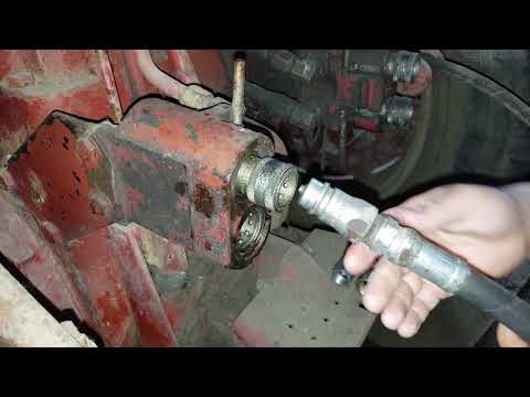 Connecting Pioneer-Style Implements to Old-Style International Rear Remotes