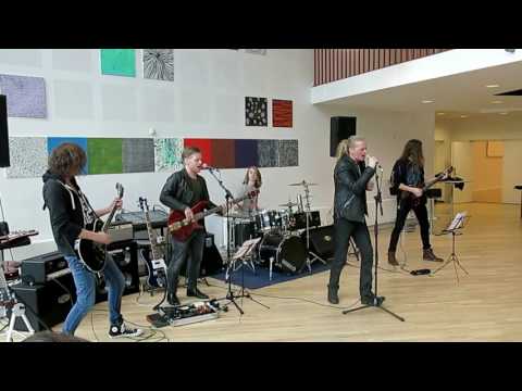 Pól Arni Holm, Asyllex og Tróndur Enni - Sneppan