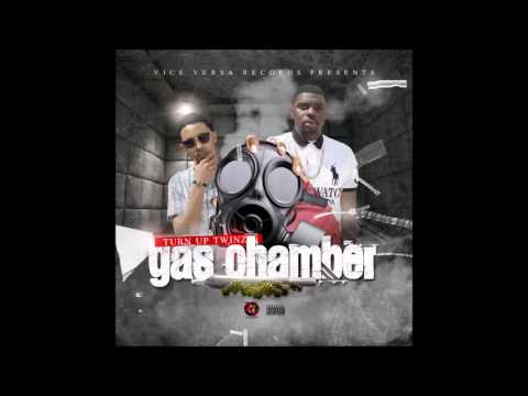 Turn Up Twinz -  OOO