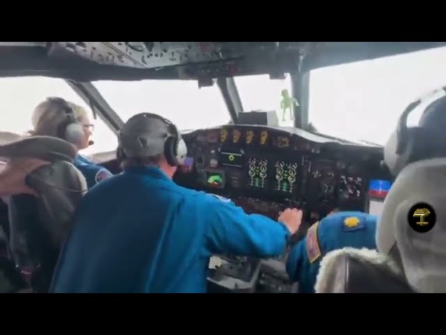 Violentas turbulencias en avión que atraviesa ojo del huracán Melissa