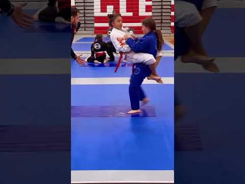 She Nearly Ended Her Career 😡🥋 (@isabellajiujitsugirl)