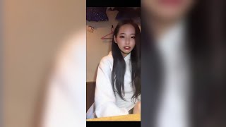 【tiktok】白パーカーから・・・