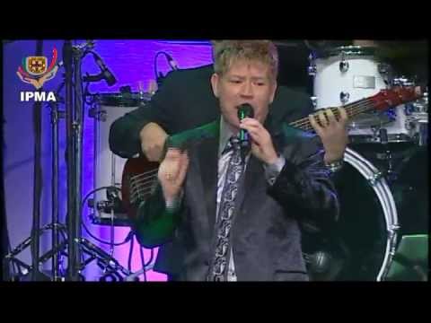 2013 IPMA - Roberto Leal LIVE - "A Festa Ainda Pode Ser Bonita"