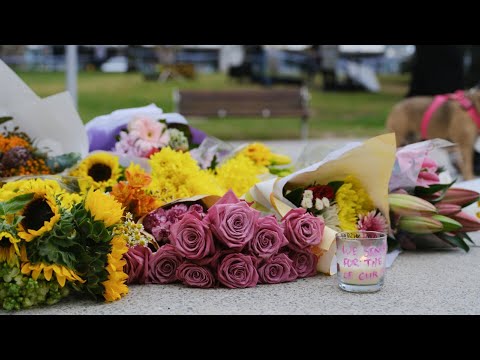 Vigil held for Bondi massacre victims