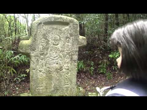 30 segundos de cenário mental 25946 - Pedra da tampa do sarcófago com saliência pendurada em corda - Passo Yamabushi -