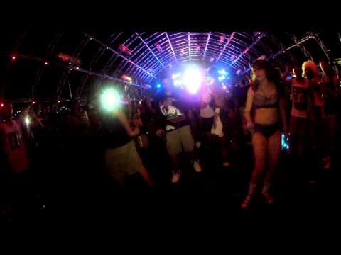 Shuffle circle @ EDC Las Vegas 2012 during Above & Beyond's set :: 06.08.2012 720p HD