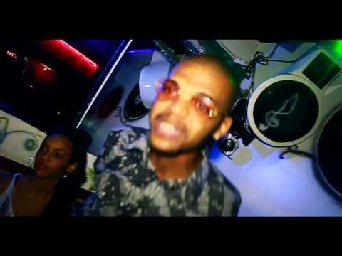 EL MAYOR CLASICO   Un menor Ratata Prod by Eme R) ★New Dembow 2013★