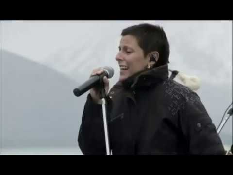 Videoclip de Pokito A Poko (Directo Perito Moreno) — Chambao