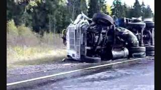 preview picture of video 'ДТП на М-10/Truck accident Russia M-10'