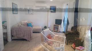 preview picture of video 'Bream Cottage Holiday Rental Coomba Park'