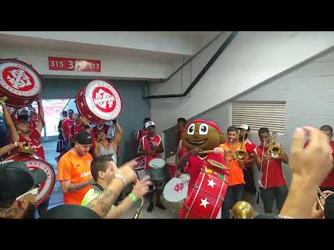 "Super fico + Guarda popular - libertadores 2020 - INTER 3 X 0 UNIVERSIDAD DE CHILE" Barra: Guarda Popular &bull; Club: Internacional