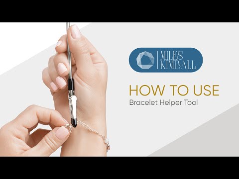Instructions on How to Use Bracelet Helper Tool