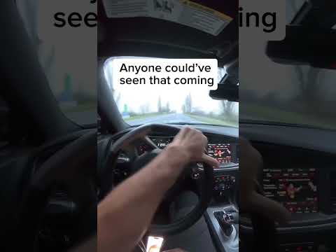 Anyone could’ve seen that coming 😎#hypeengines #horsepower #caraccident