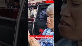 Download lagu Madam Beby ‼️Ngasih makan kucing #Odgj #yayasanmentarihati  #shorts #ibubeby mp3