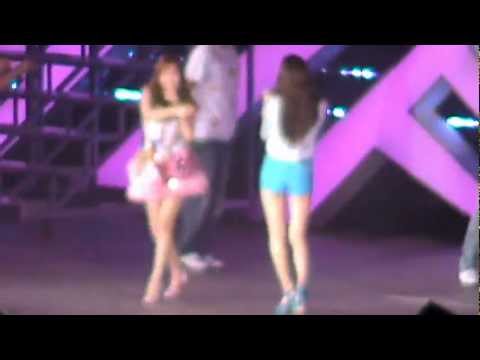 [HD Fancam] 220912 Jessica & Krystal - California Girls SMTOWN Live in Jakarta
