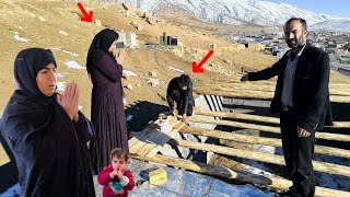 Download lagu Atap rumah ditutupi oleh Agha Saleh🏚 mp3