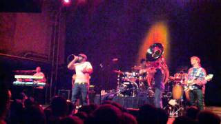 The Roots - &quot;Now Or Never (LIVE)&quot;