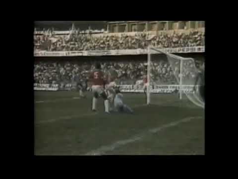 Baltazar Maria (Grêmio) - 05/07/1981 - Grêmio 2x1 Inter-SM - 1 gol