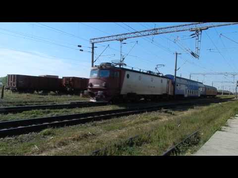 R5408 trece prin Pascani Triaj h, salutand frumos. Multumesc pentru vizionare