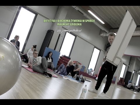 Kulturystyka panda Jak swing mięśni piersiowych użyciem hantli
