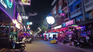 Ladyboys catwalk show #thailand #pattaya #soichaiyapoon #soibuakhao 