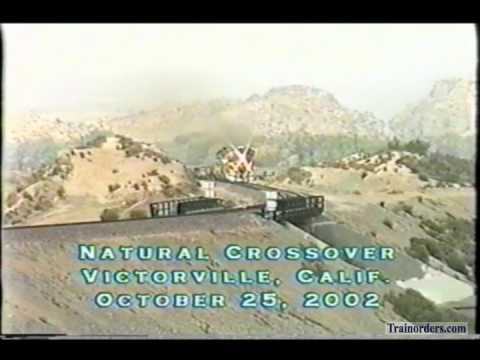 Classic Railroad Series 536 - BNSF over/under October 25, 2002