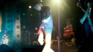 naked raygun vanilla blue