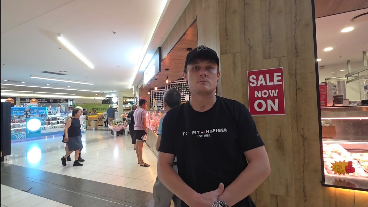 30 Декабря . Предновогодняя беготня . Дурная голова ногам покоя не даёт :-) Элла