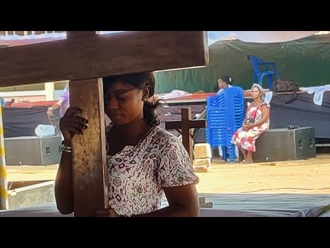 I will wear the crown / Stations of the Cross / Singer Inès of Mercy / Shepherd Elysée Dossa