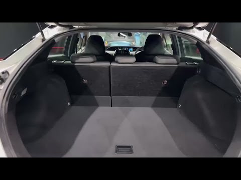 Toyota Prius HYBRID 1.8L AUTOMATIC - Image 2